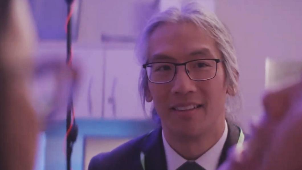 Dr. Chau doing research.